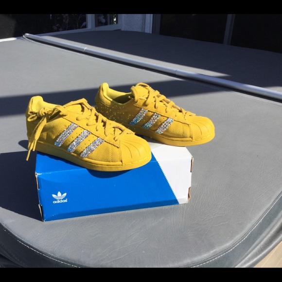 Adidas - Picture 3 of 3